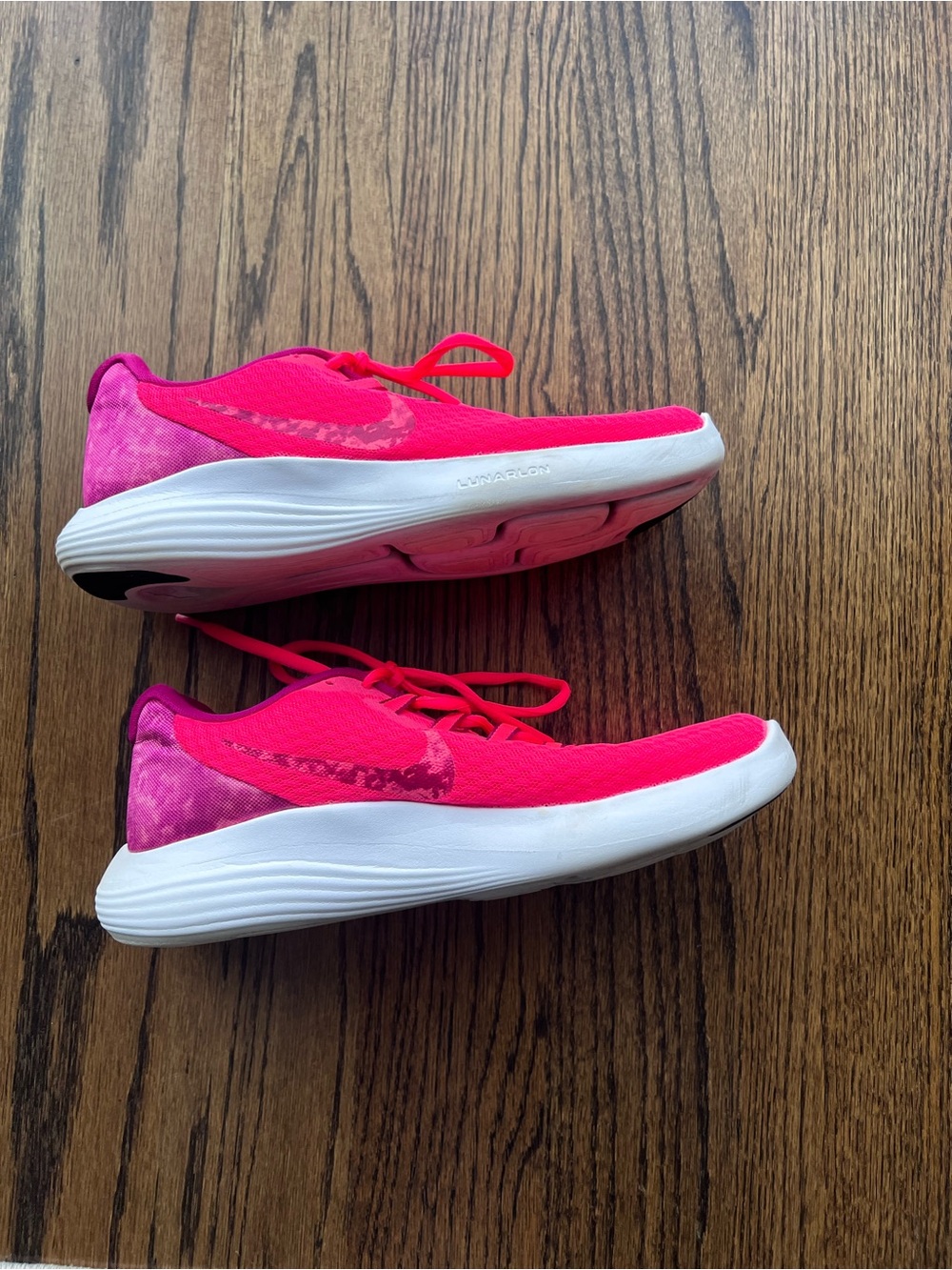 Nike Women's Hot Pink Athletic Running Shoes with White Sole - Picture 3 of 8